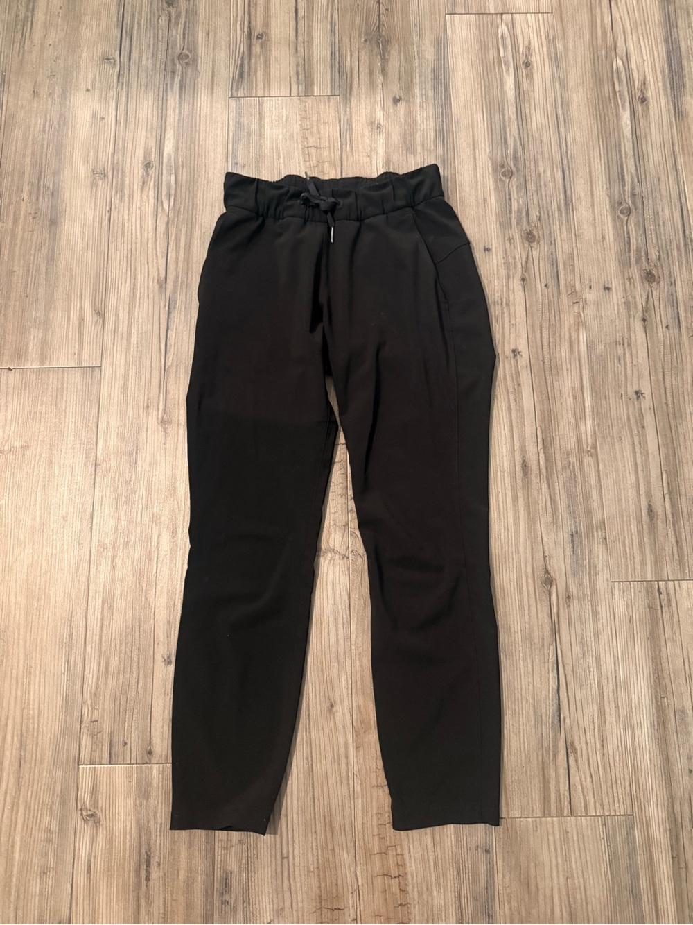 lululemon athletica On the Fly Black Drawstring Jogger Pants Size 2
